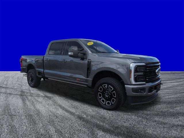 2025 Ford Super Duty F-350 SRW Pickup Platinum