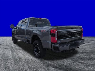 2025 Ford Super Duty F-350 SRW Pickup Platinum
