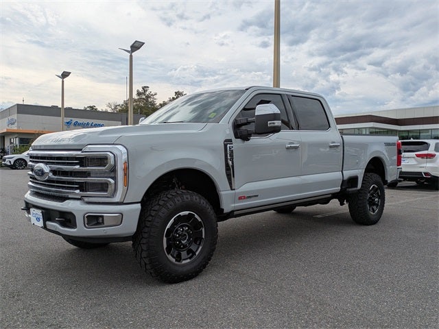 2025 Ford F-350SD Platinum
