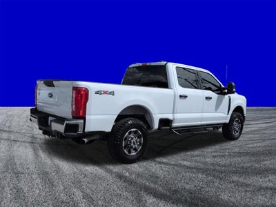 2024 Ford Super Duty F-350 SRW XLT