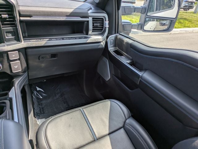 2025 Ford F-350SD Platinum