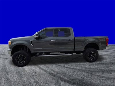 2017 Ford Super Duty F-350 SRW Lariat