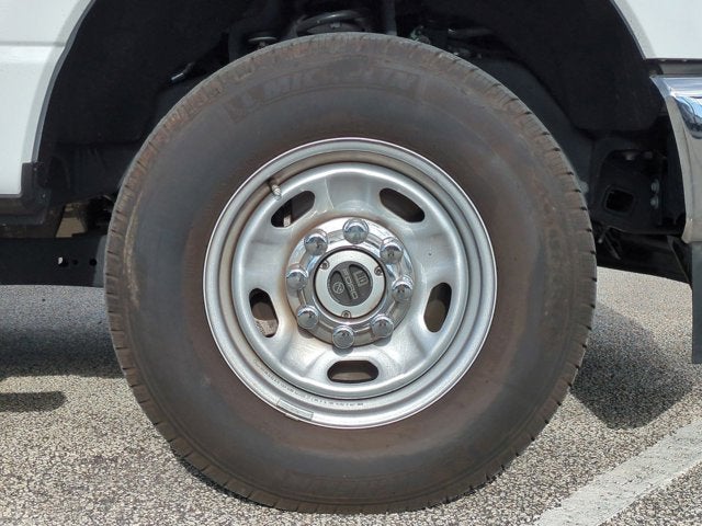 2024 Ford Super Duty F-350 SRW Pickup XL