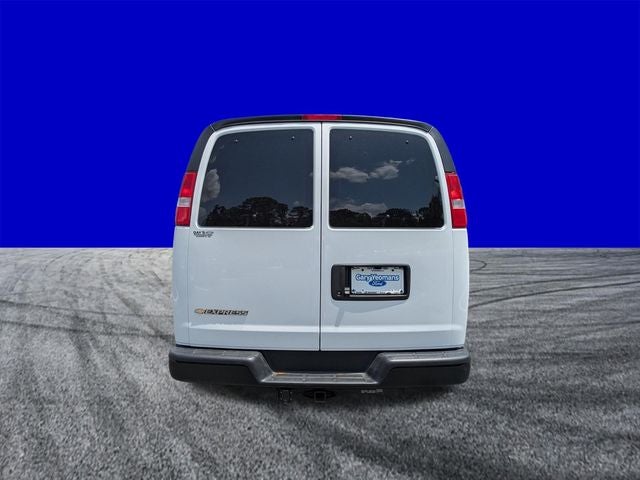 2024 Chevrolet Express 3500 LS Passenger