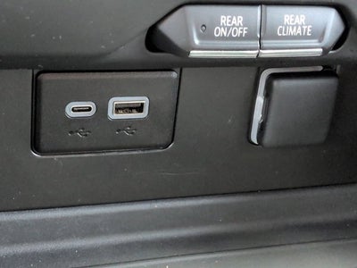 2023 Chevrolet Suburban LS