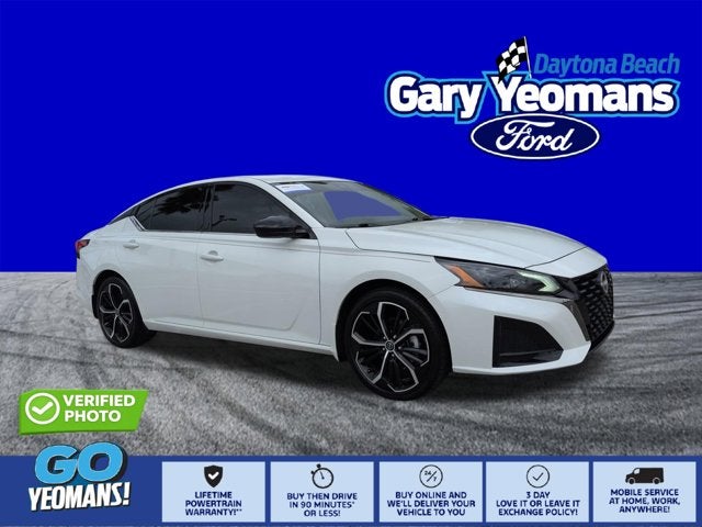 2025 Nissan Altima SR