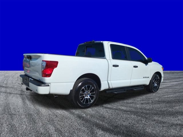 2024 Nissan Titan SV