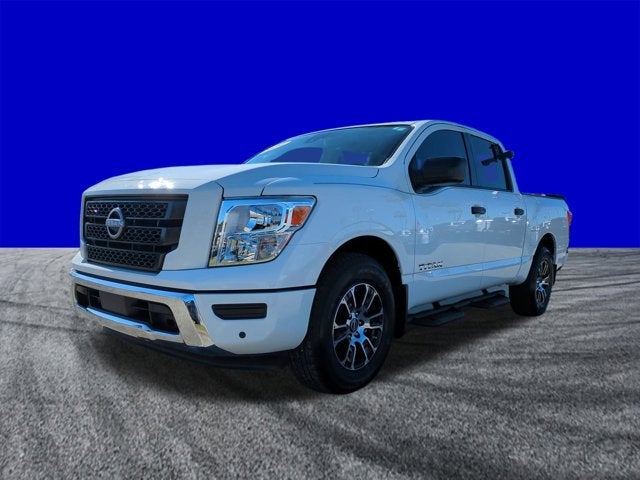 2024 Nissan Titan SV