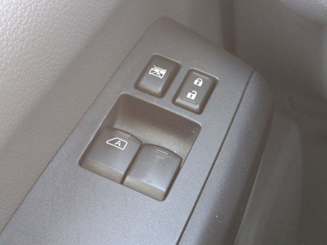 2014 Nissan NV2500HD SV High Roof