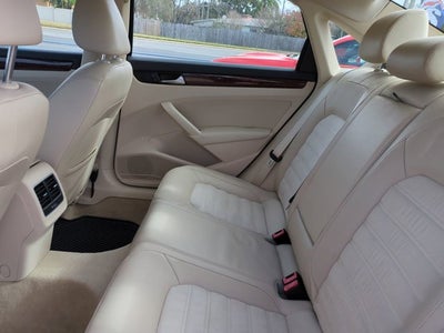 2013 Volkswagen Passat TDI SEL Premium