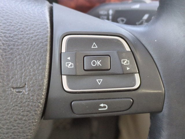 2013 Volkswagen Passat TDI SEL Premium