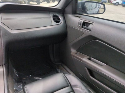 2012 Ford Mustang V6