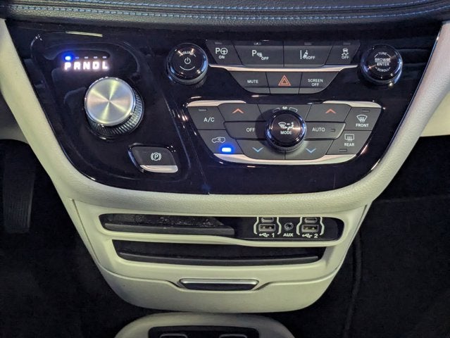 2021 Chrysler Pacifica Hybrid Hybrid Touring L