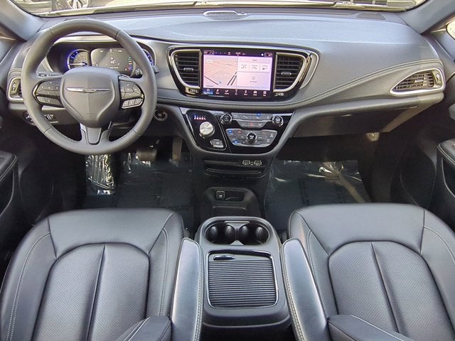2024 Chrysler Pacifica Hybrid S Appearance Pkg