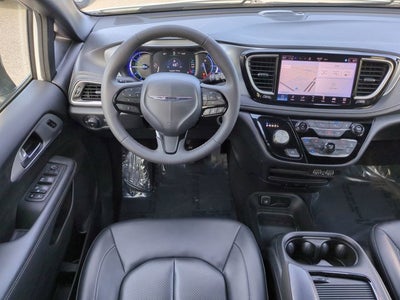 2024 Chrysler Pacifica Hybrid S Appearance Pkg