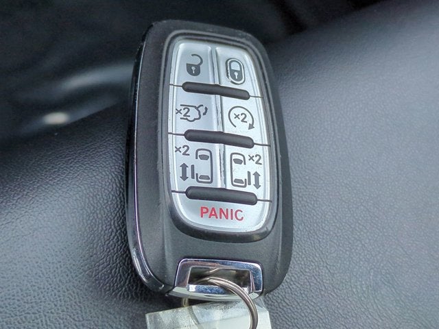 2024 Chrysler Pacifica Hybrid S Appearance Pkg