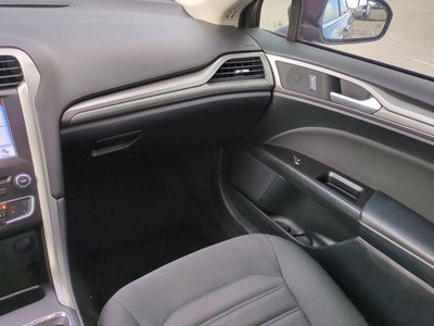 2017 Ford Fusion Hybrid SE