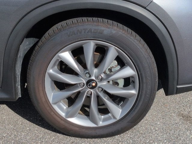 2022 INFINITI QX50 LUXE