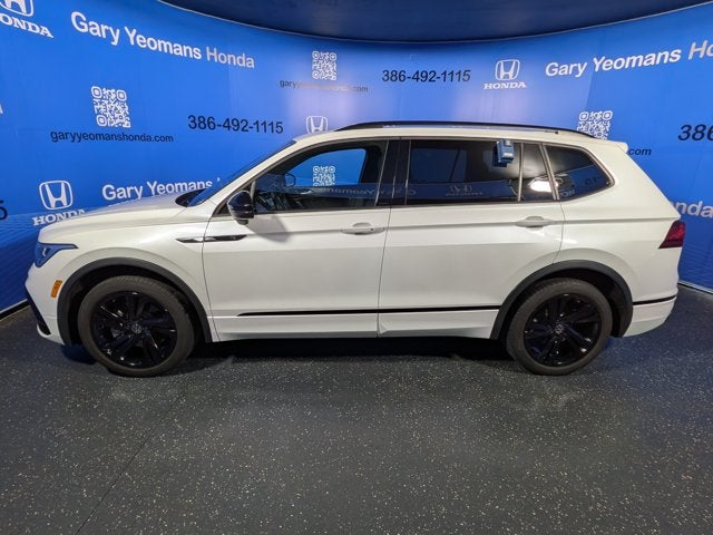 2023 Volkswagen Tiguan SE R-Line Black
