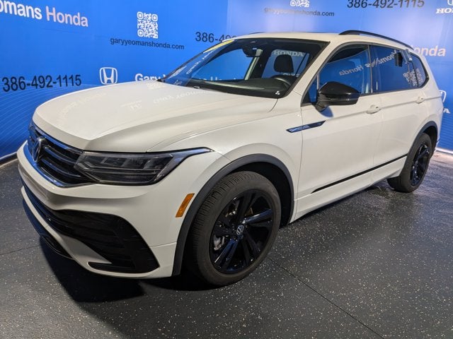 2023 Volkswagen Tiguan SE R-Line Black