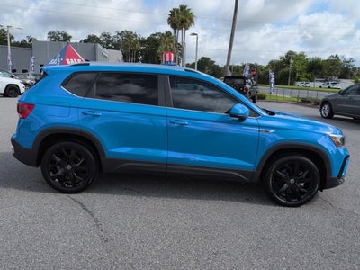 2024 Volkswagen Taos SE