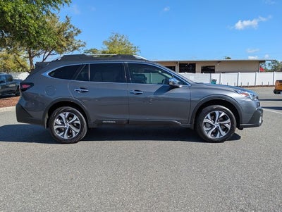 2022 Subaru Outback Touring