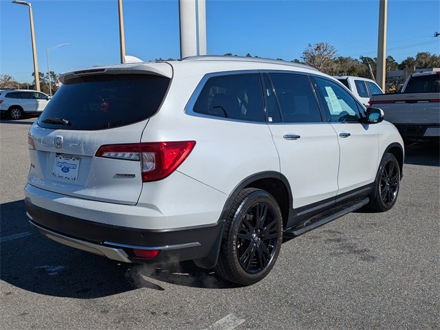 2022 Honda Pilot Touring 7 Passenger