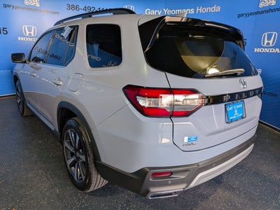 2025 Honda Pilot Touring
