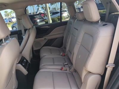 2023 Lincoln Aviator Standard