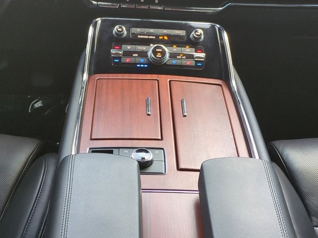 2023 Lincoln Navigator L Reserve