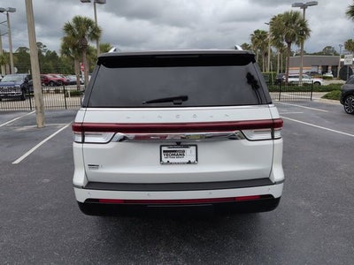 2022 Lincoln Navigator L Reserve