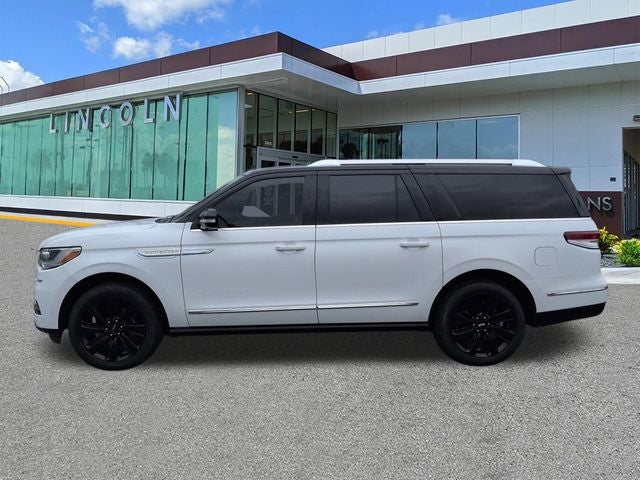 2022 Lincoln Navigator L Reserve