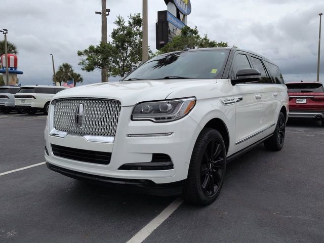 2022 Lincoln Navigator L Reserve