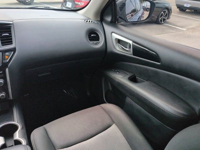 2020 Nissan Pathfinder S