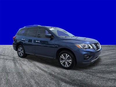 2020 Nissan Pathfinder S