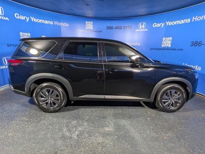 2023 Nissan Pathfinder S