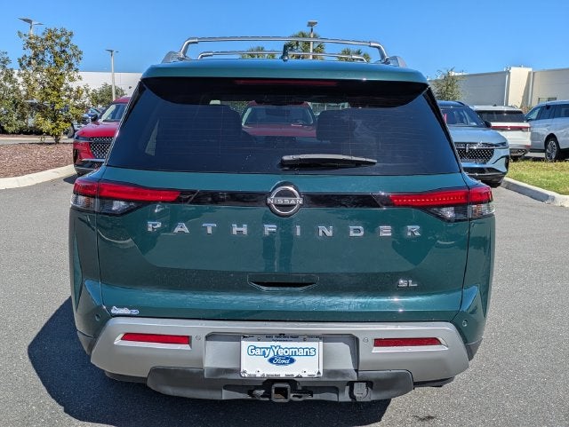 2022 Nissan Pathfinder SL