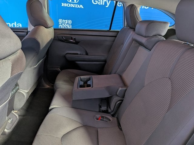 2022 Toyota Highlander L