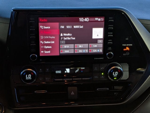 2022 Toyota Highlander L