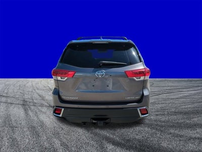 2017 Toyota Highlander Limited