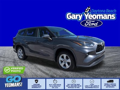 2023 Toyota Highlander LE