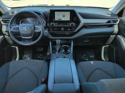 2023 Toyota Highlander LE