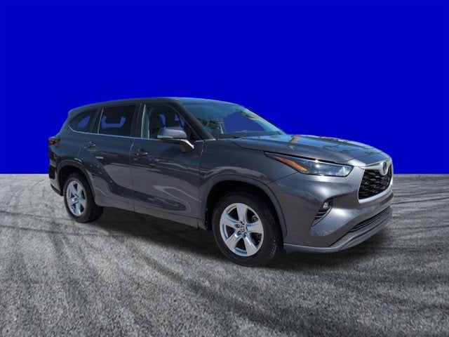 2023 Toyota Highlander LE