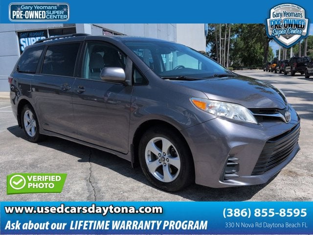 2018 Toyota Sienna LE
