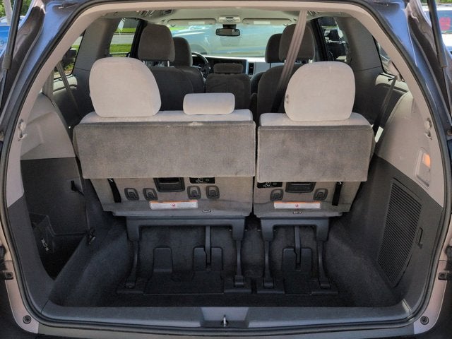 2018 Toyota Sienna LE