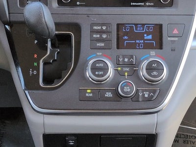 2018 Toyota Sienna LE