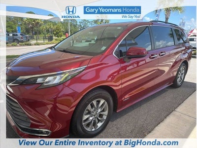 2021 Toyota Sienna XLE