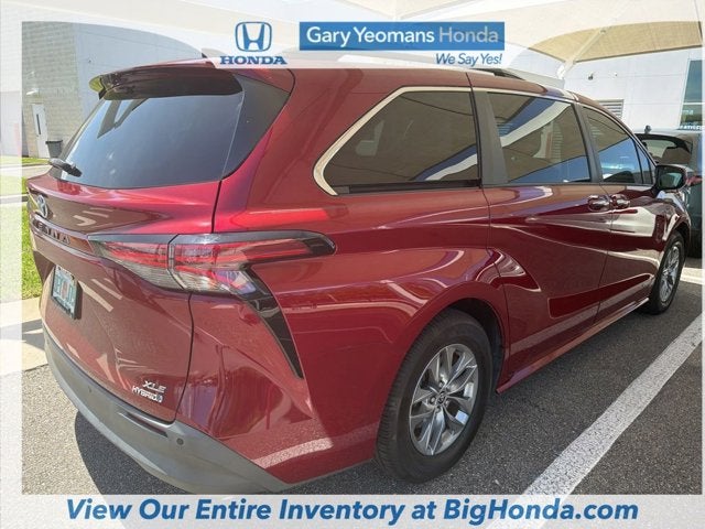 2021 Toyota Sienna XLE