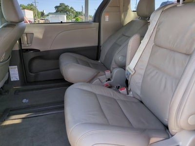 2017 Toyota Sienna XLE 8 Passenger