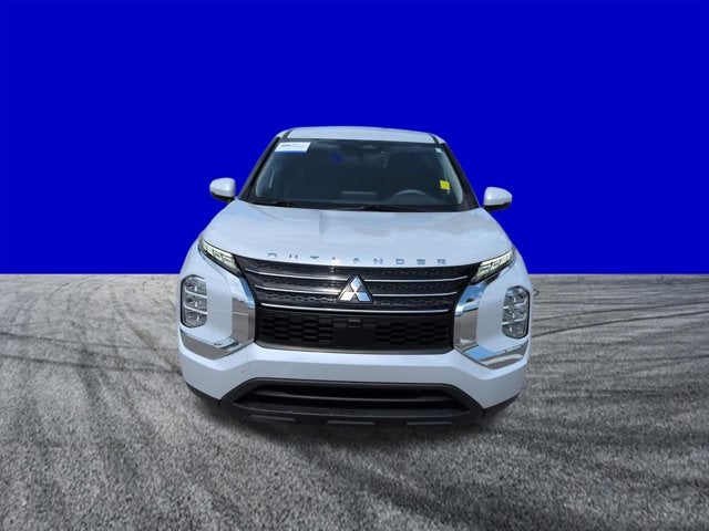 2023 Mitsubishi Outlander ES